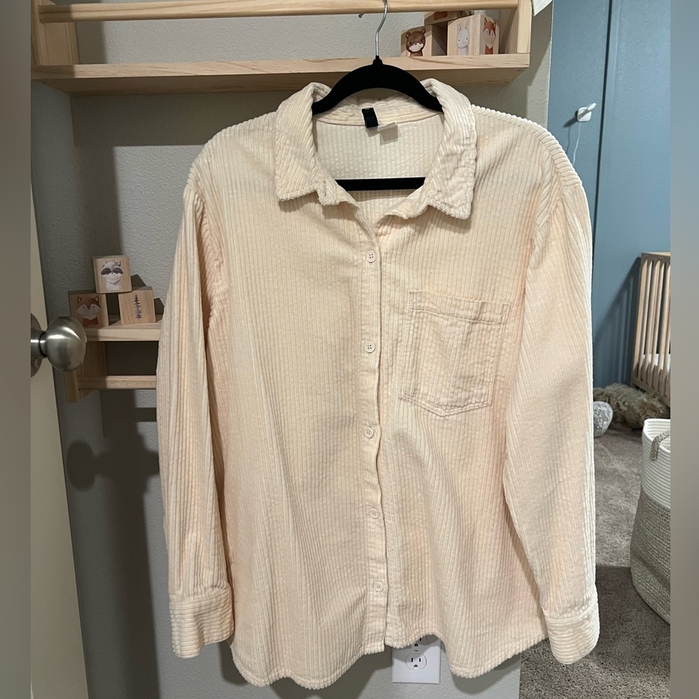 H&M Corduroy Button Up - Size M - NWOT